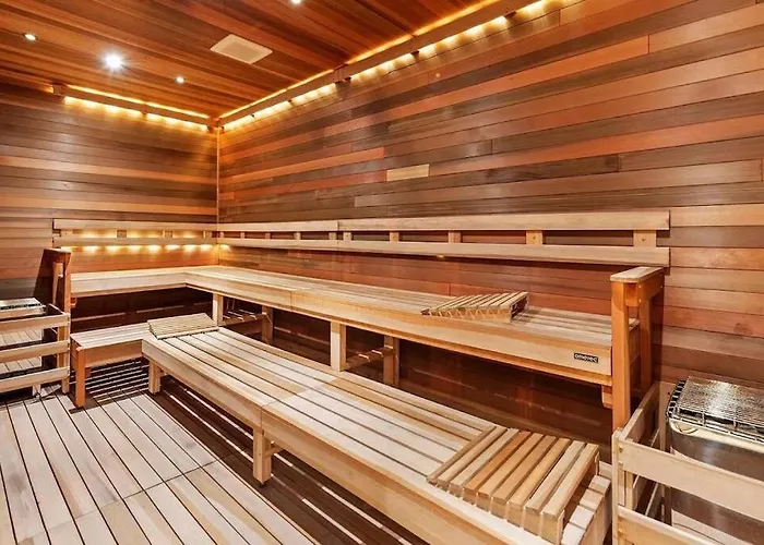Downtown Miami King Bed, Luxe Condo, Free Parking